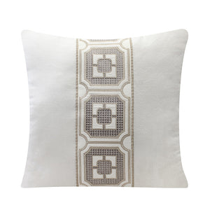 Medallion Decorative Throw Pillow